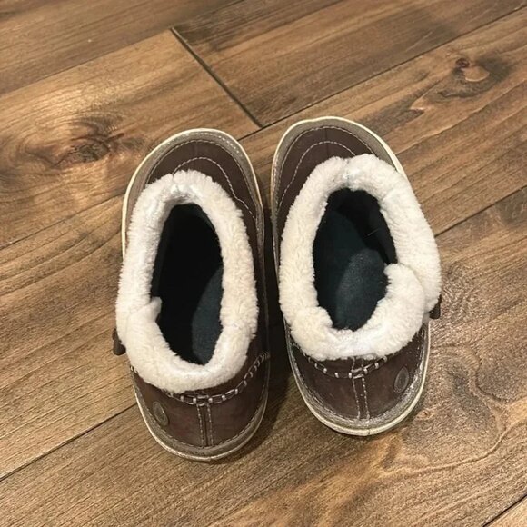 Merrell Shoes | Sherpa trim size 6.5 - Picture 2 of 4